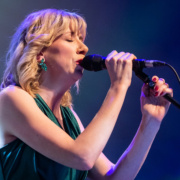 Muireann Nic Amhloaibh in Roisin Reimagined with Irish Chamber Orchestra